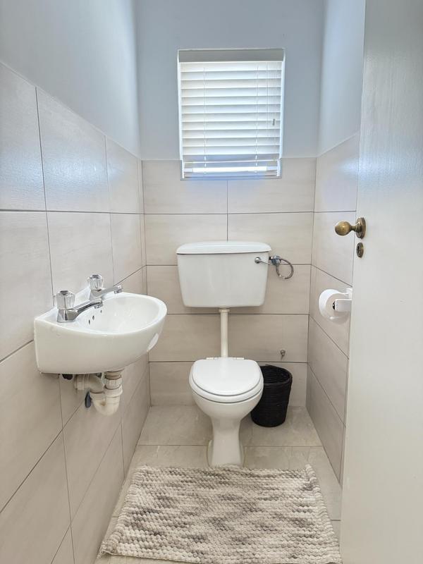 4 Bedroom Property for Sale in Panorama Western Cape